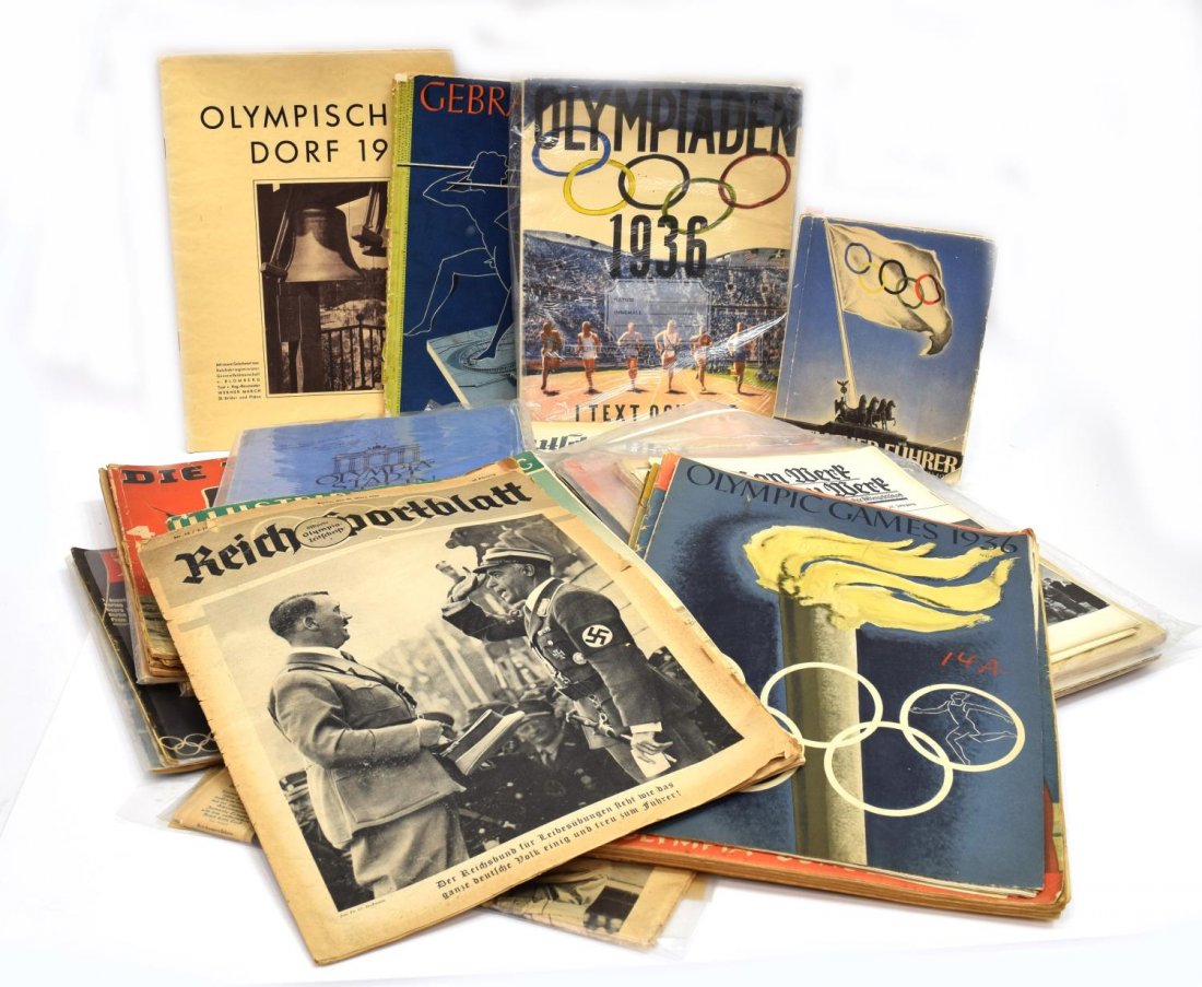 (51) COLLECTION GERMAN 1936 OLYMPIC PUBLICATIONS: (lot of 51) Group of German 1936 Olympic publications, comprising: (11) 22 Das Deutsche Model, issues from 1934-1938; (7) Die Woche magazine, issues from January - August 1936; (6) assorted Olympic Ga