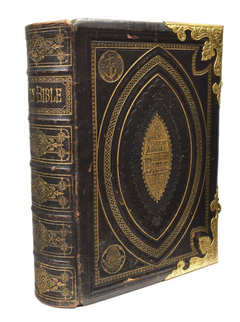 ANTIQUE LEATHER BRASS BROUND HOLY BIBLE (1 of 9)