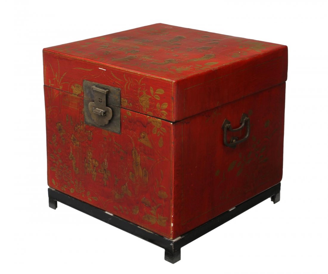CHINESE PARCEL GILT RED LACQUER CUBE STORAGE CHEST (1 of 3)