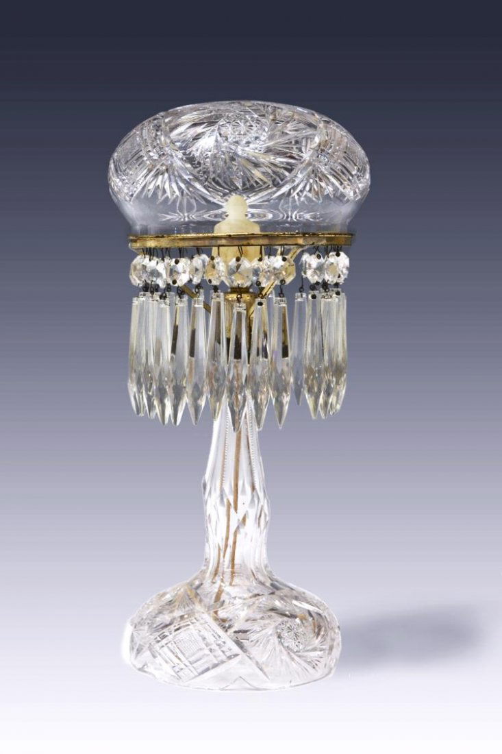 AMERICAN BRILLIANT PERIOD CUT GLASS TABLE LAMP (1 of 2)