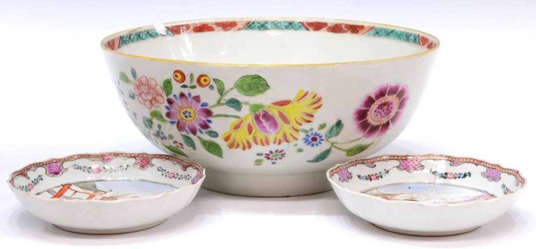 (3) CHINESE EXPORT PORCELAIN SERVICEWARE, 18TH C. (1 of 5)