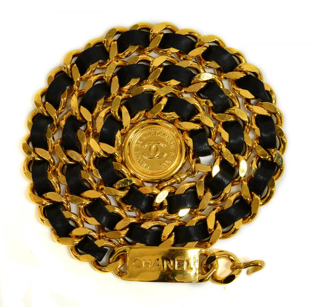 CHANEL BLACK LEATHER & GOLD TONE CHAIN BELT (1 of 4)