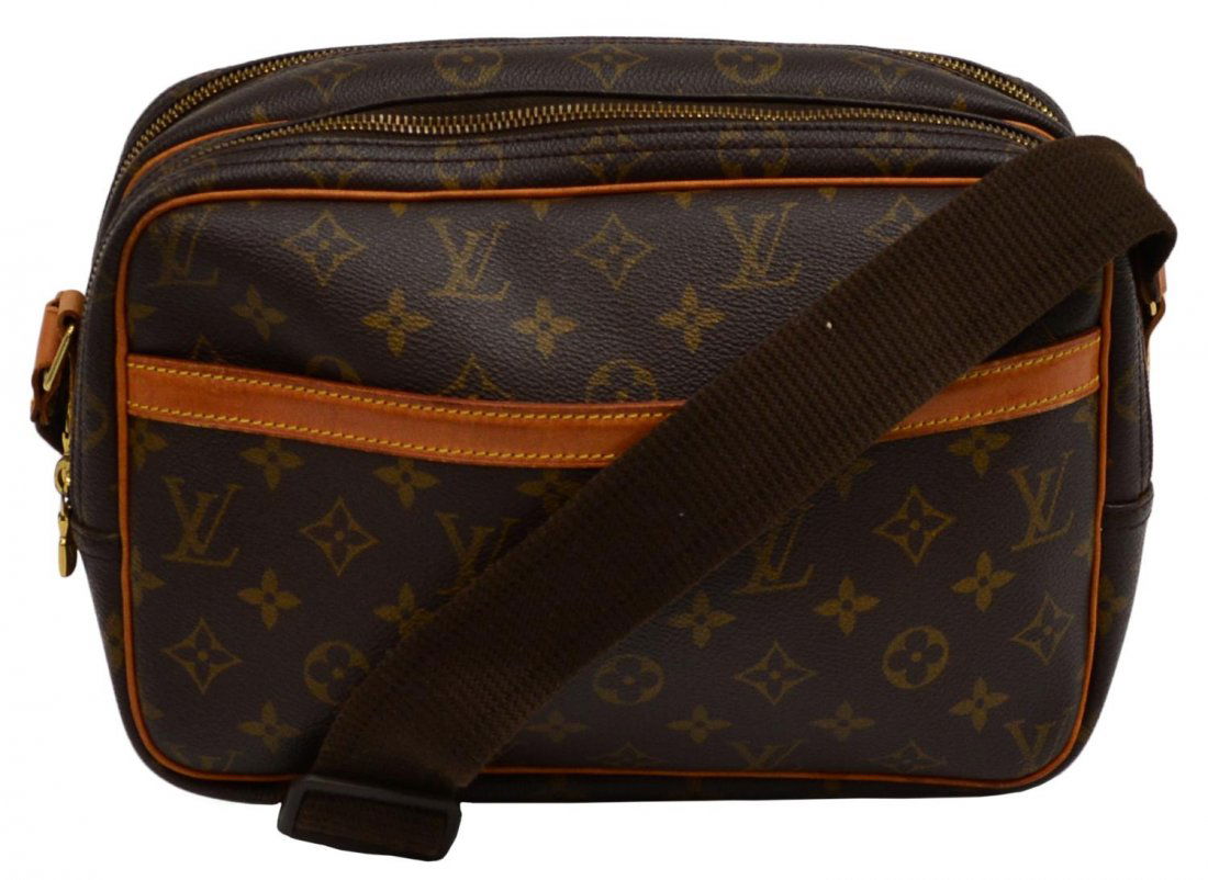 LOUIS VUITTON REPORTER PM MONOGRAM SHOULDER BAG (1 of 5)