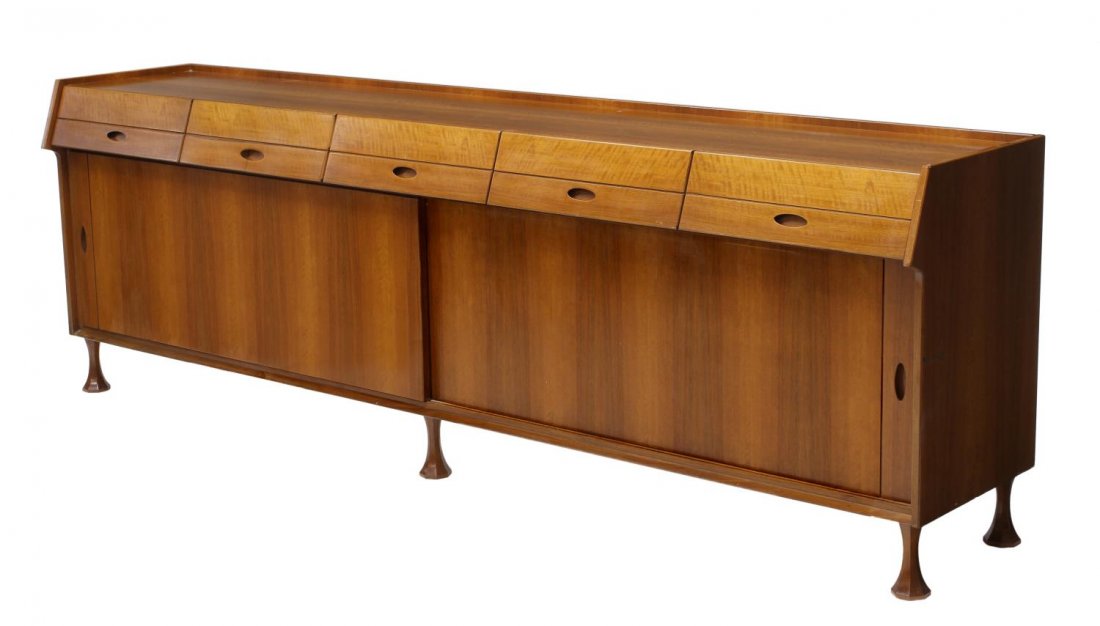 ITALIAN MID-CENTURY MODERN LONG SIDEBOARD (1 of 3)
