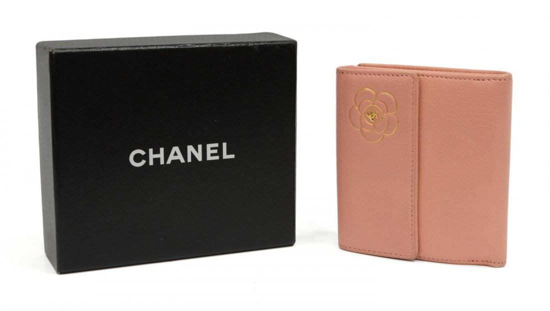 CHANEL PINK LEATHER & GILT CAMELLIA SQUARE WALLET (1 of 6)