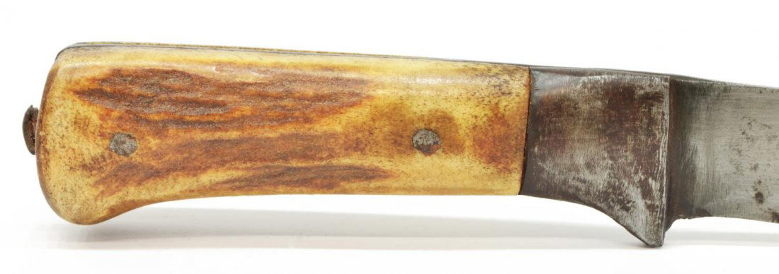 INDO-PERSIAN 19TH C. LONG DAGGER, BONE HANDLE: Indo-Persian long blade dagger, c. early 19th c., having a 17" long re-curved blade and bone handle, overall 21.24"l (15670), 1lb total Start Price: $80.00
