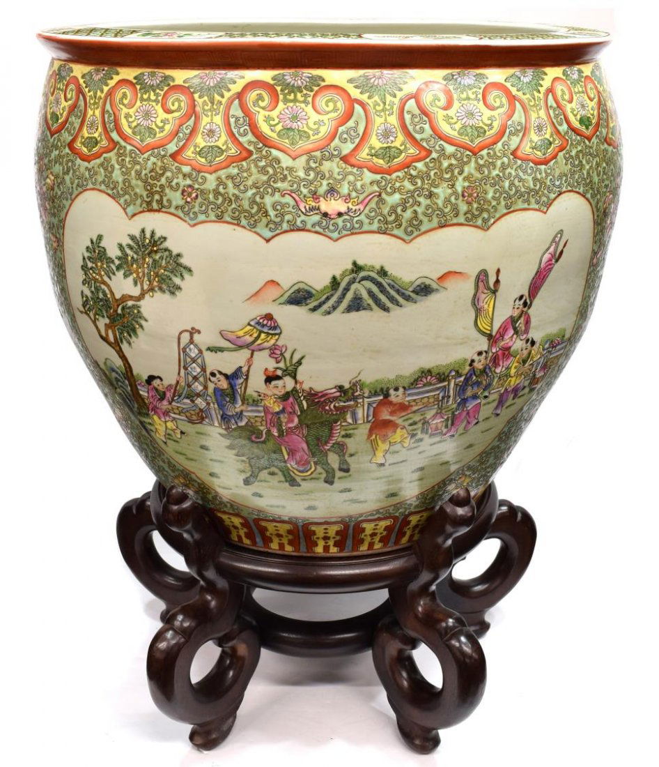 LARGE CHINESE ENAMELED PORCELAIN PLANTER & BASE (1 of 8)