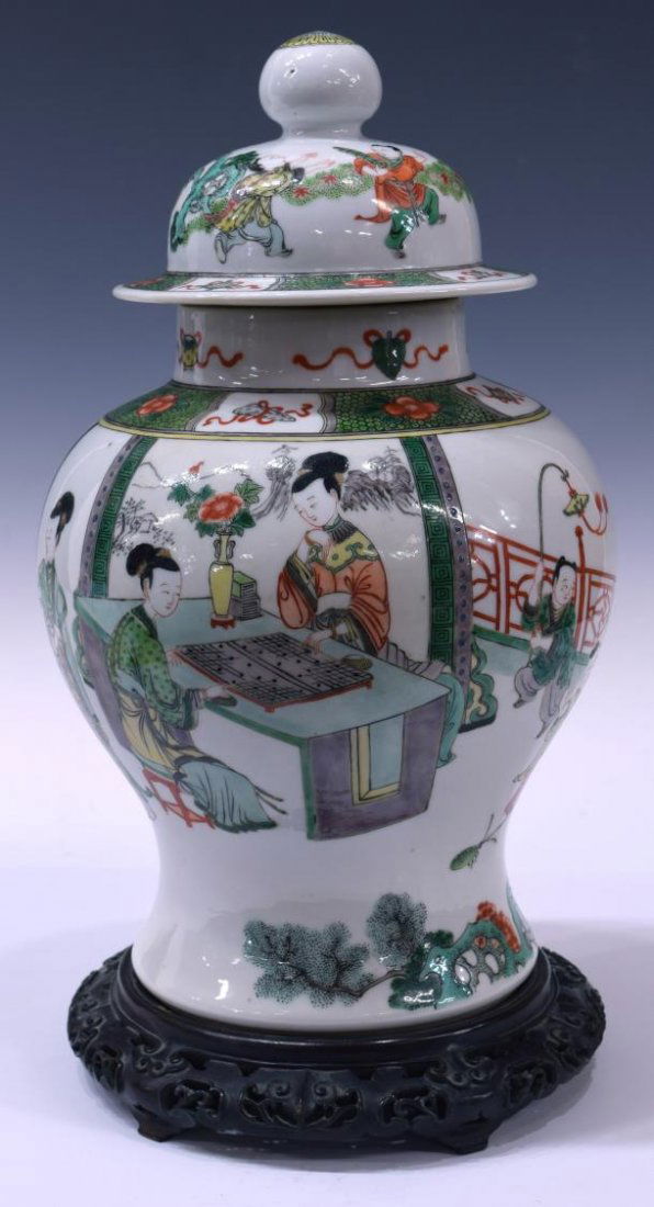 CHINESE FAMILLE VERTE LIDDED BALUSTER VASE (1 of 7)
