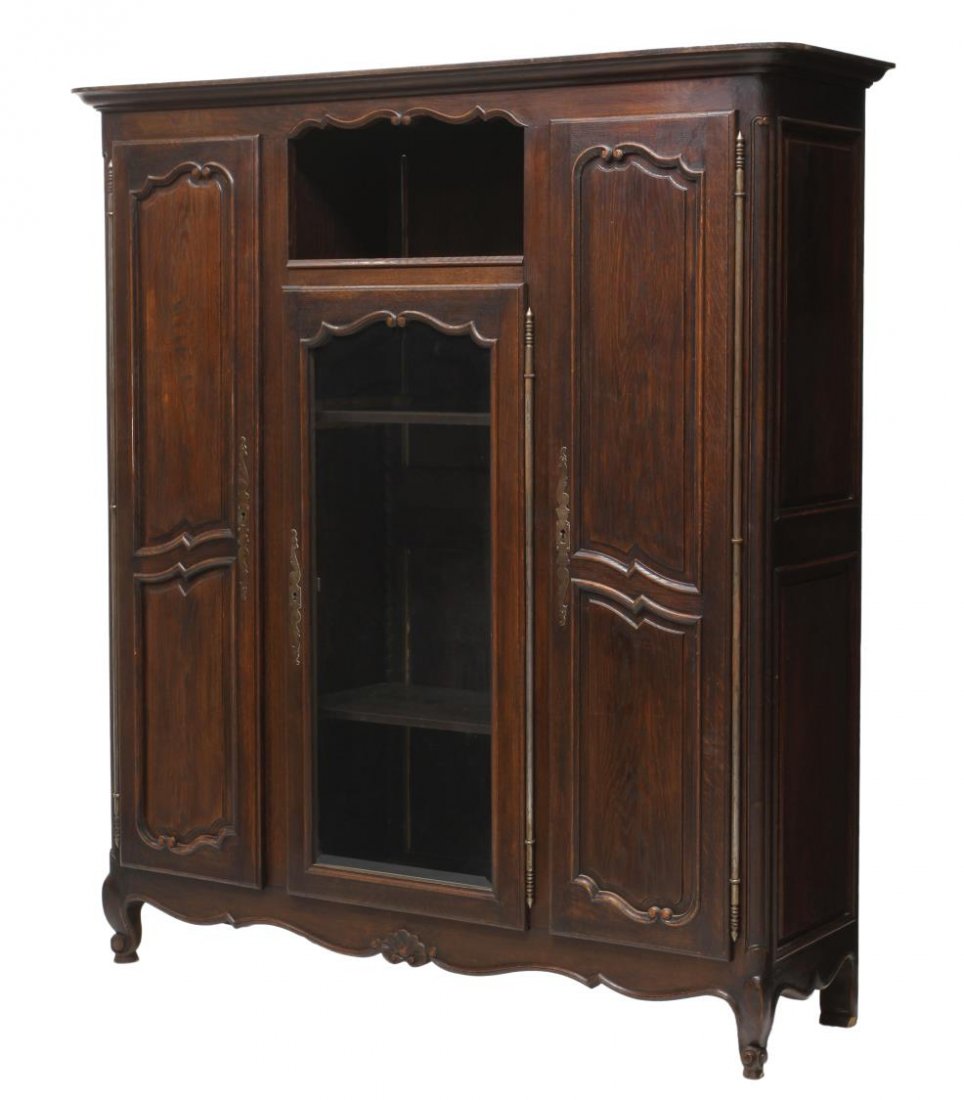FRENCH LOUIS XV STYLE OAK DISPLAY CABINET (1 of 3)