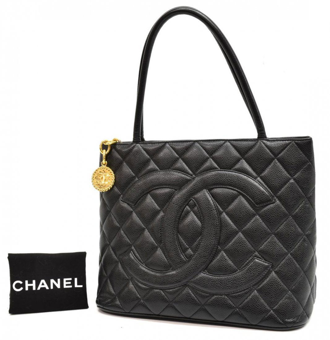 CHANEL BLACK GRAINED LEATHER MEDALLION BAG (1 of 5)
