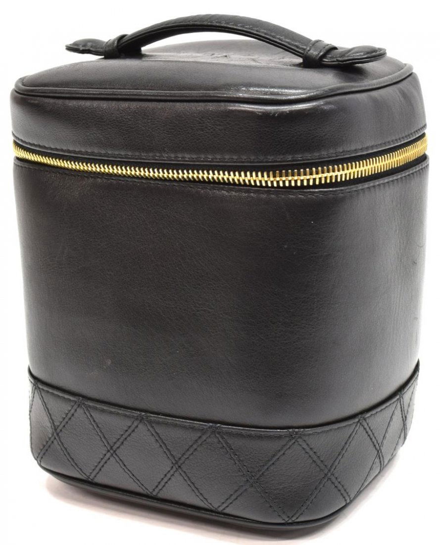 CHANEL BLACK LAMBSKIN CC LOGO COSMETIC BAG (1 of 5)