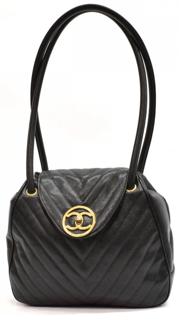 CHANEL BLACK GRAINED LEATHER CHEVRON QUILTED BAG (1 of 7)
