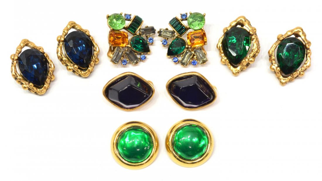 OSCAR DE LA RENTA CABOCHON & CRYSTAL EARRINGS (1 of 7)