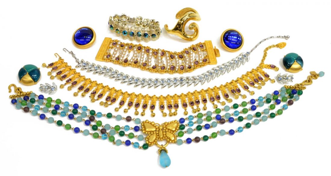 UNGARO, GIVENCHY, ROBERT MORRIS COSTUME JEWELRY (1 of 8)