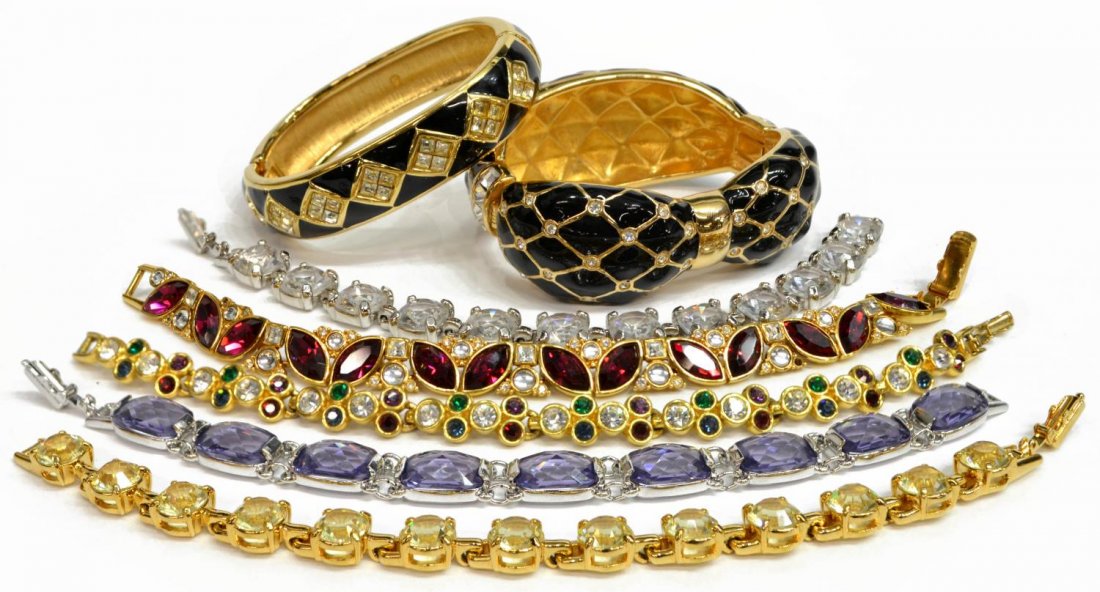 SWAROVSKI CRYSTAL SET BANGLES & BRACELETS (1 of 4)