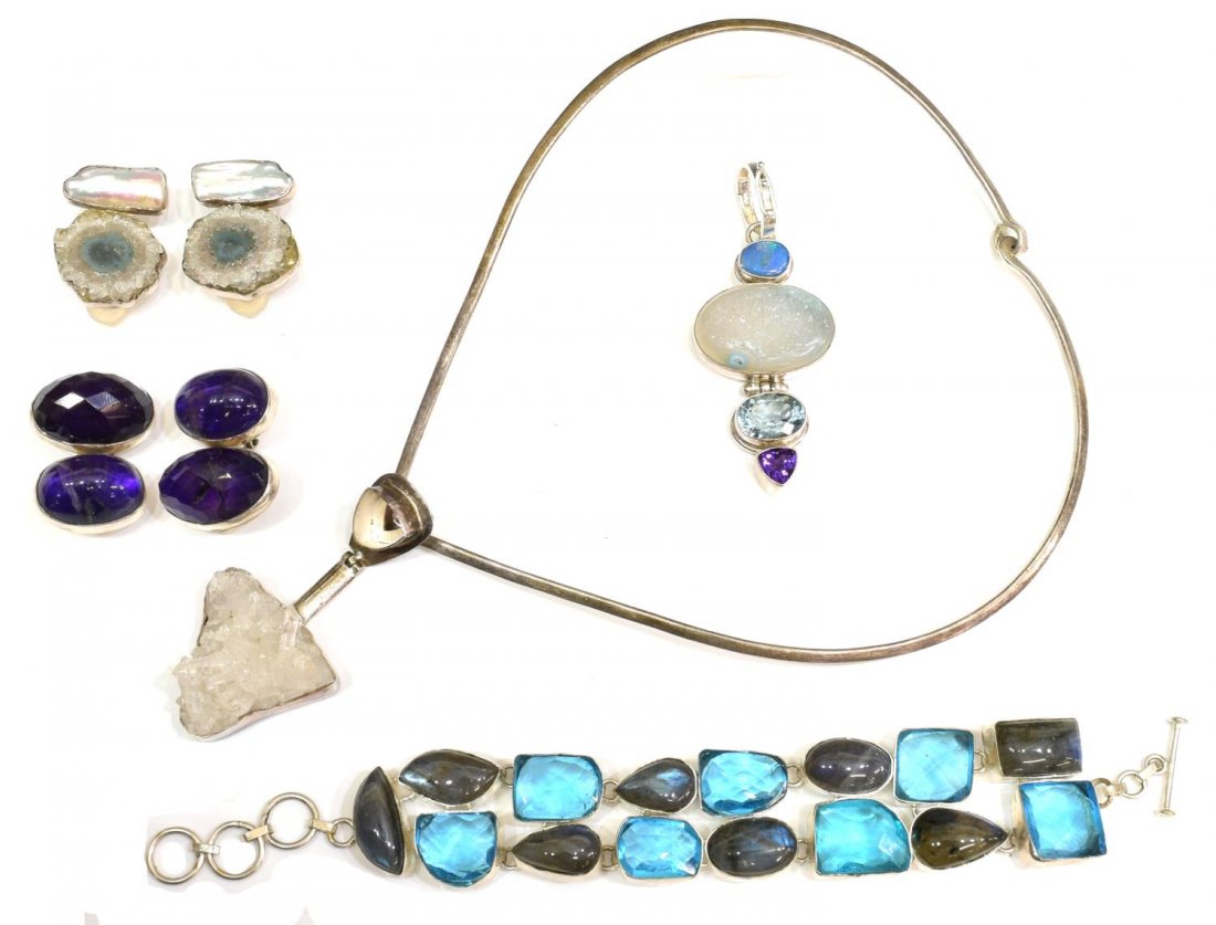 GROUP OF STERLING SILVER & GEMSTONE JEWELRY (1 of 3)