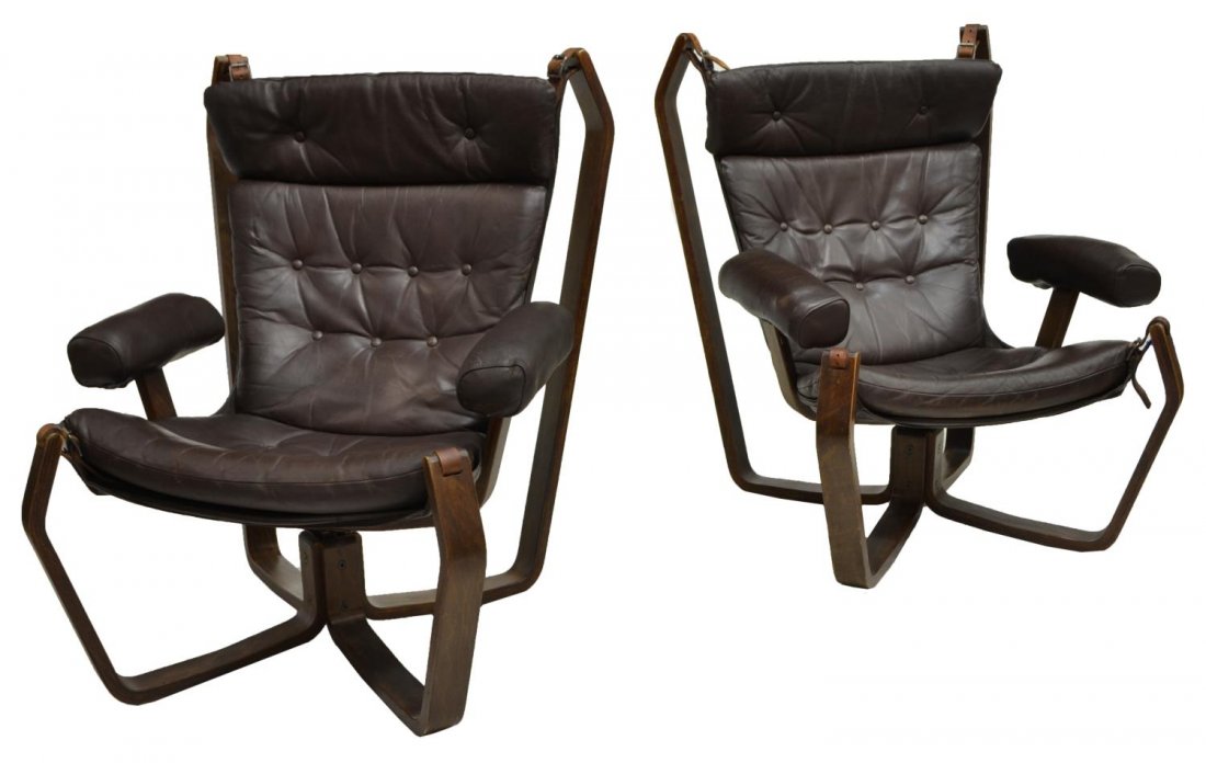 (2) SIGURD RESSELL ATTRIB. FALCON LOUNGE CHAIRS: (pair) Mid-century Falcon lounge chairs, design by Sigurd Ressell (Norway, 1920, 2010), unmarked, attributed, bent rosewood stained beech frame, buttoned leather cushions zipped to stretched material