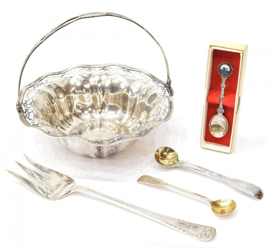 (4) AMERICAN & ENGLISH STERLING SILVER TABLE ITEMS (1 of 8)