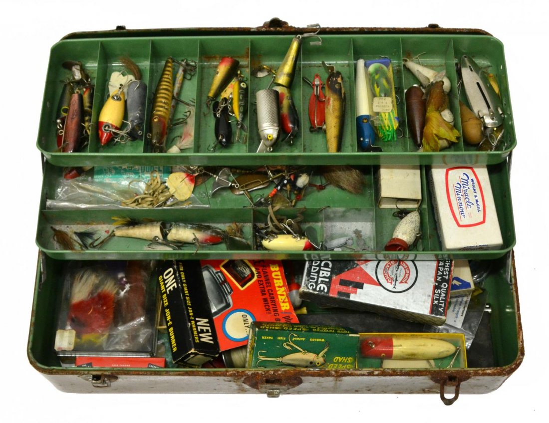 VINTAGE FISHING TACKLE BOX, MANY LURES & EQUIPMENT: Vintage metal fishing tackle box by Watertite, Union Chests with many lures including glass eyes, top water, spinning baits, Miracle Minnow in factory box, old Shakespeare Imperial casting reel, Lazy 