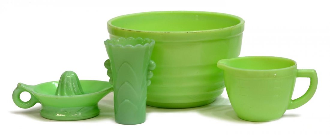 (4) COLLECTION OF JADEITE KITCHENWARE ITEMS: (lot of 4) Collection of Jadeite kitchenware items, comprising: (1) large mixing bowl, wear to interior, slight chips to base, 9.75" diam.; (1) measuring cup, 3.75"h; (1) juicer, chip to thumb rest an