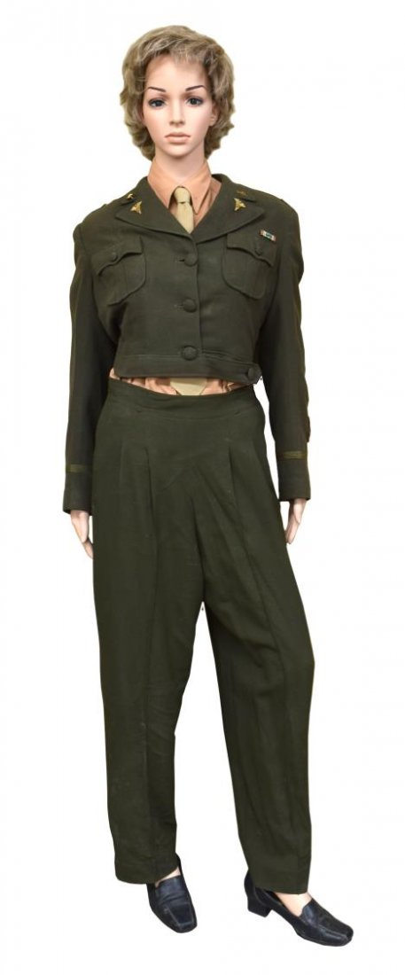 AMERICAN WWII DRESSED MUSEUM MANNEQUIN: American WWII dressed mannequin representing a 2nd Ltd WAC nurse, original uniform, approx. 69"" tall *Provenance: Dispersal of the Blanco County WW2 Museum collection, Blanco, Texas. Start Price: $10