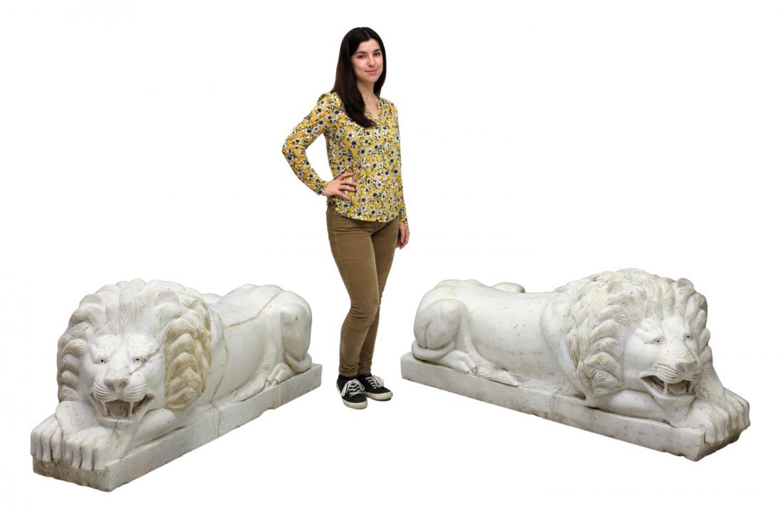 (2)LIFE-SIZE RENAISSANCE STYLE CARVED MARBLE LIONS (1 of 9)