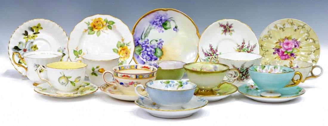(20) ENGLISH & JAPANESE PARCELGILT TEACUPS/SAUCERS (1 of 8)