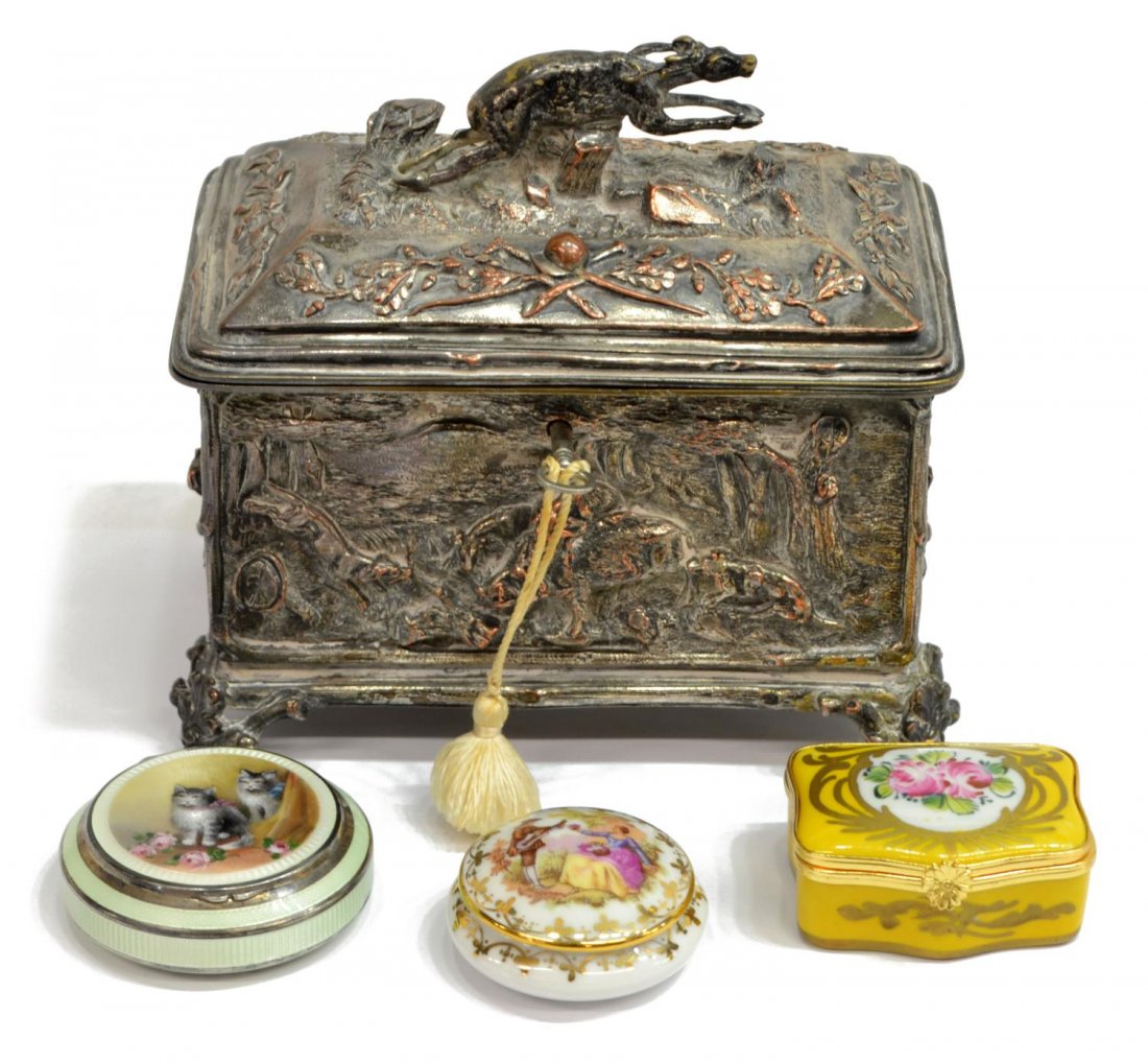 (4) PILL BOXES & SILVERPLATE JEWELRY CASKET GROUP: (lot of 4) Vanity table top group, comprising: (1) silverplate jewelry casket, having a hunting motif, the hinged lid is surmounted with a leaping stag, the relief side panels decorated with hounds, b