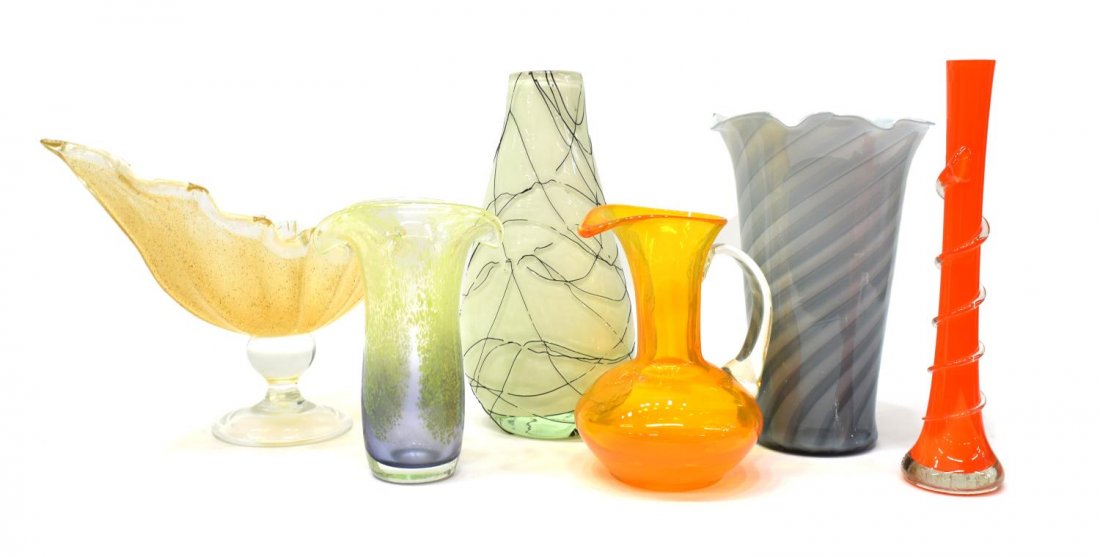 (6) GROUP OF MID-CENTURY ART GLASS TABLE TOP ITEMS: (lot of 6) Collection of mid-century art glass table top articles, comprising: (1) hand blown orange pitcher, the flared rim over narrow neck, above ovoid body, with applied clear handle, 7.25"h; (1)