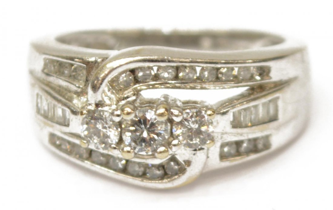 LADIES ESTATE 14K WHITE GOLD DIAMOND COCKTAIL RING (1 of 3)