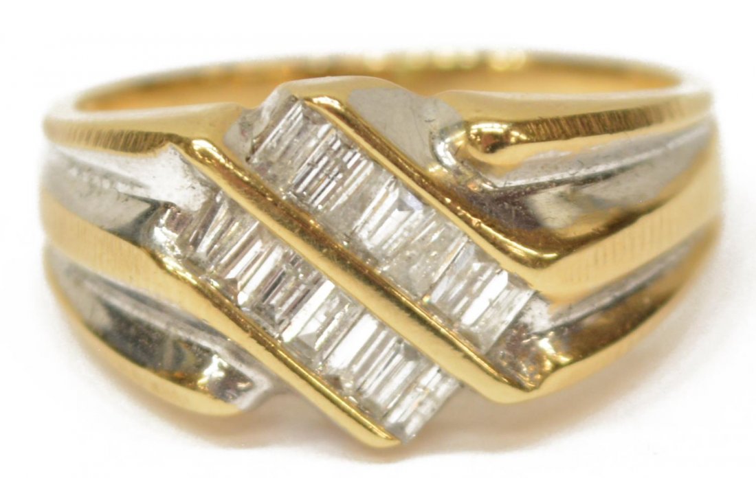 LADIES ESTATE 14KT GOLD & DIAMOND BAGUETTE RING (1 of 3)
