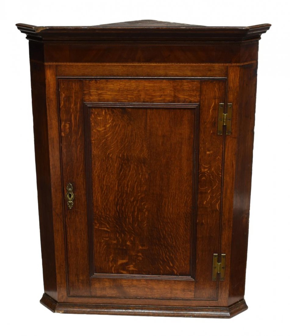GEORGIAN OAK HANGING CORNER CUPBOARD (1 of 3)