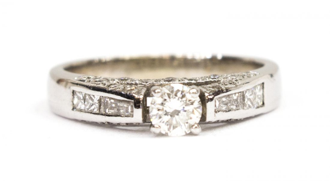 LADIES 14KT WHITE GOLD DIAMOND ENGAGEMENT RING (1 of 3)