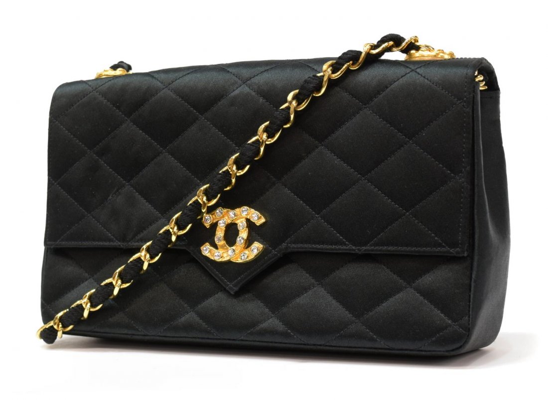 VINTAGE CHANEL BLACK SATIN STRASS POUCH (1 of 9)