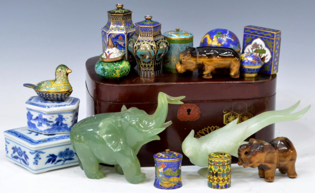 (17) CHINESE DECORATIVE TABLE CABINET ITEMS: (lot) Collection of Chinese decorative objects, including (1) hardstone elephant (loss to tusk and ear), (1) Phoenix bird (small loss to feather), (2) elephant and rhino executed in cats eye, (10) min
