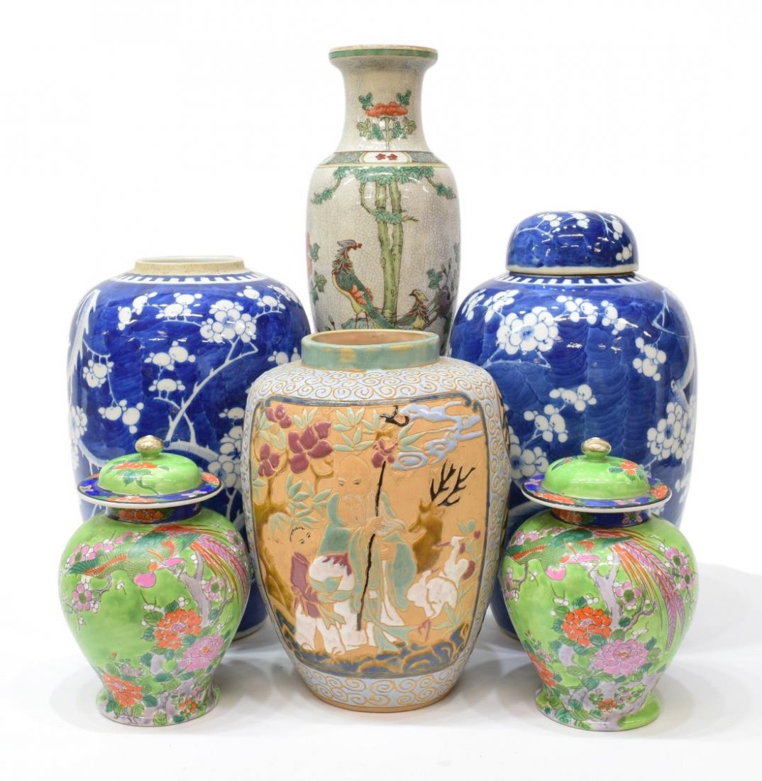 (6) COLLECTION OF ASIAN PORCELAIN URNS & JARS (1 of 5)