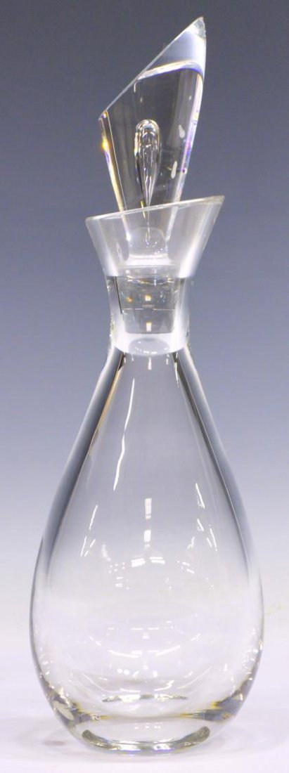 STEUBEN COLORLESS ART CRYSTAL LIQUOR DECANTER: Steuben art glass "Teardrop" liquor decanter, #8043, the original design by Donald Pollard in 1953, etched Steuben underfoot, 2lbs *Provenance: The estate of Ferris and Jeanette Nassour owners of the 