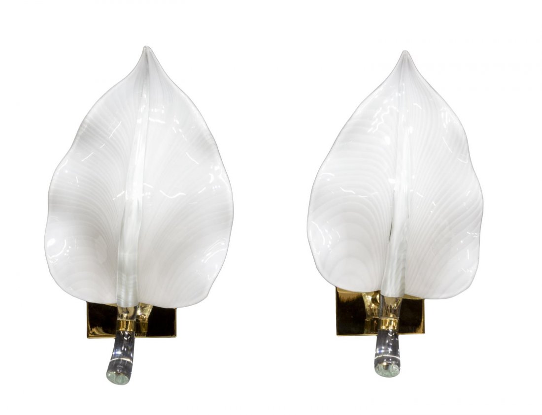 (2) LEAF FORM ART GLASS & BRASS WALL SCONCES: (pair) Modern art glass sconces, each having a brass backing and single light, issuing a clear and white striated shade in the form of a leaf, approx 15.75"h, 6.5lbs total *Provenance: The estate of F