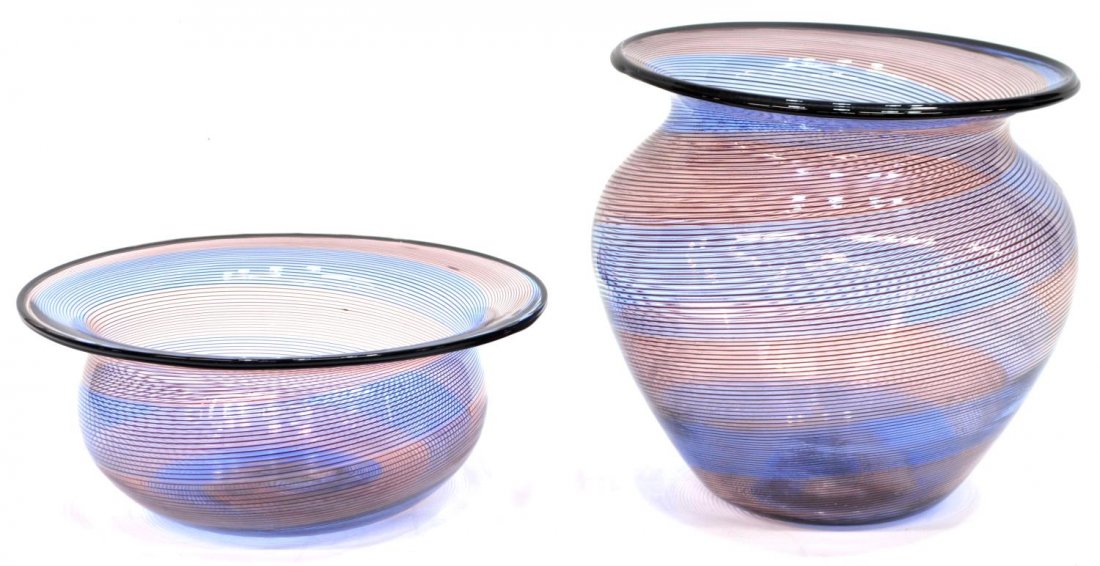 BAROVIER & TOSO MURANO ART GLASS VASE & BOWL: (lot of 2) Mid-Century modern Murano art glass cabinet items, Barovier & Toso, swirl pattern alternating red and blue, (1) bowl, 4.5"h, 10.25"diam, (1) large vase, 8.75"h, 9"diam, 6lbs total