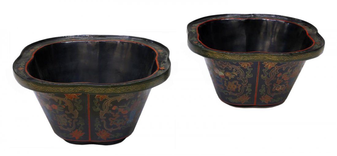 (2) CHINESE BLACK LACQUER PAPIER-MACHE PLANTERS: (pair) Chinese black lacquer papier mache planters, each with scalloped rim over tapered body, decorated with floral reserves, 8"h, 15" diam., 6.5lbs Start Price: $60.00