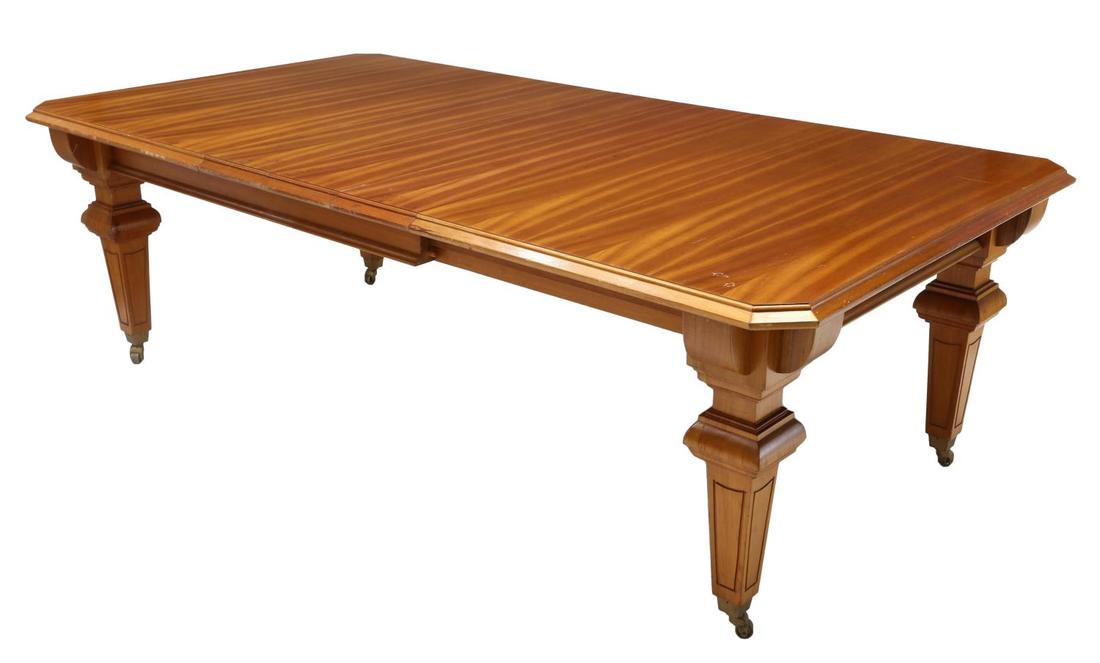 ITALIAN EXTENDING DINING TABLE BY FRATELLI BOFFI (1 of 3)