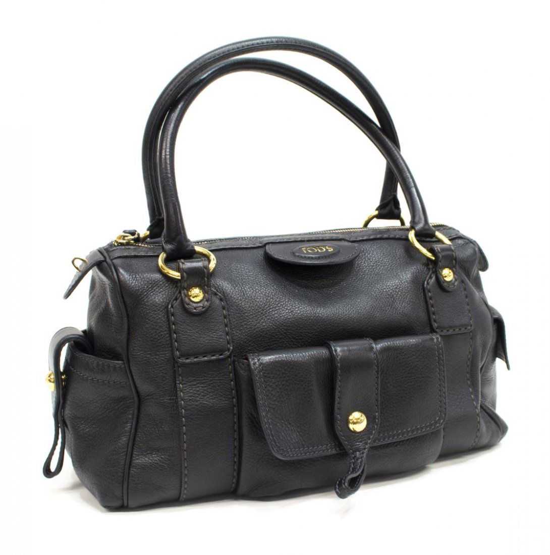 TODS BLACK LEATHER DOUBLE STRAP SHOULDER BAG (1 of 6)