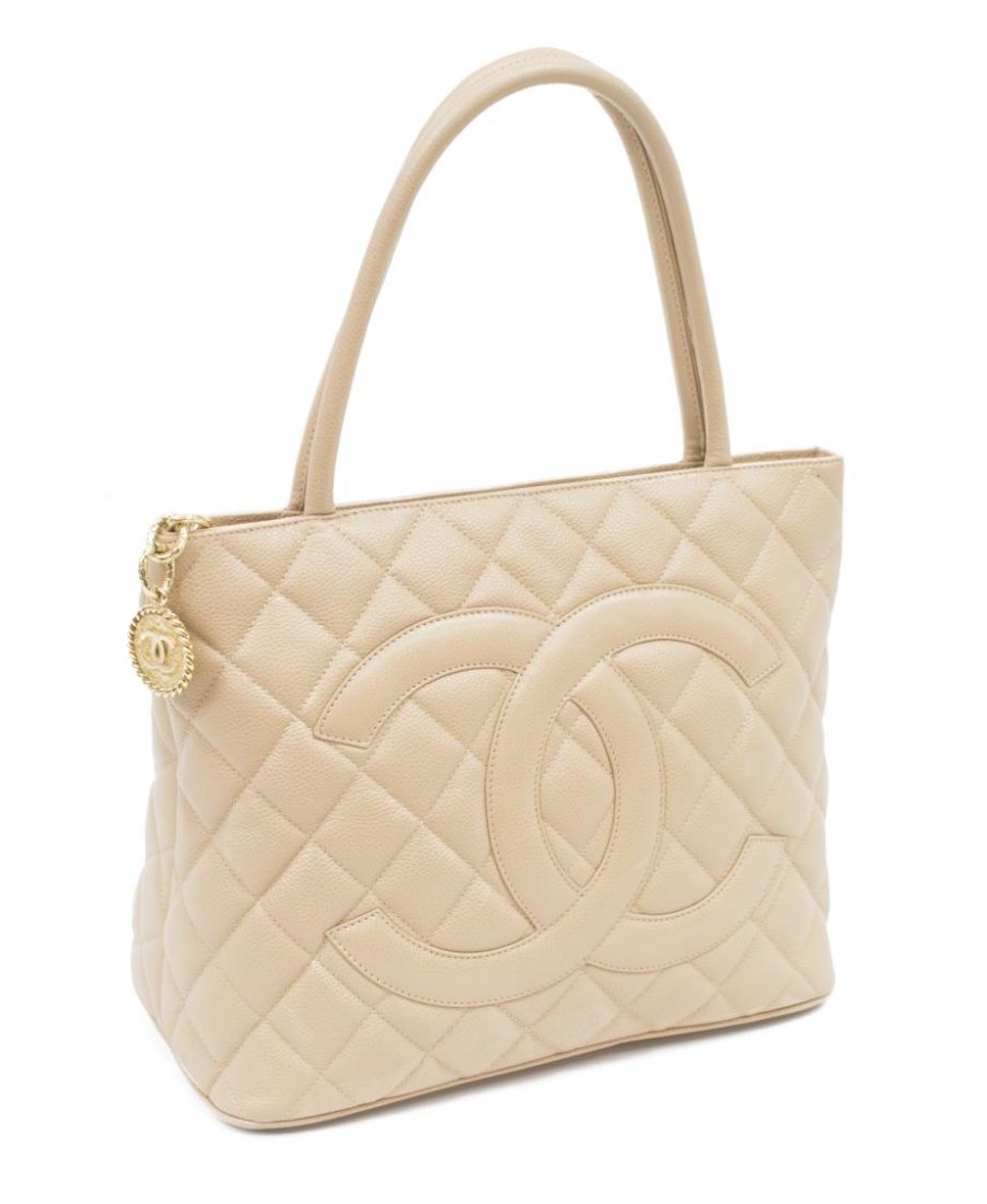CHANEL QUILTED TAN GRAINED LEATHER 'MEDALLION' BAG (1 of 8)