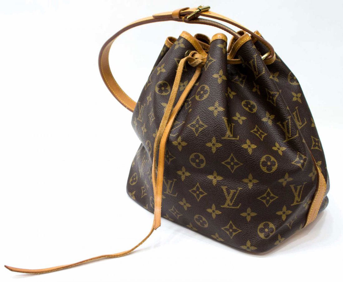 LOUIS VUITTON MONOGRAM CANVAS 'NOE' BUCKET BAG (1 of 5)