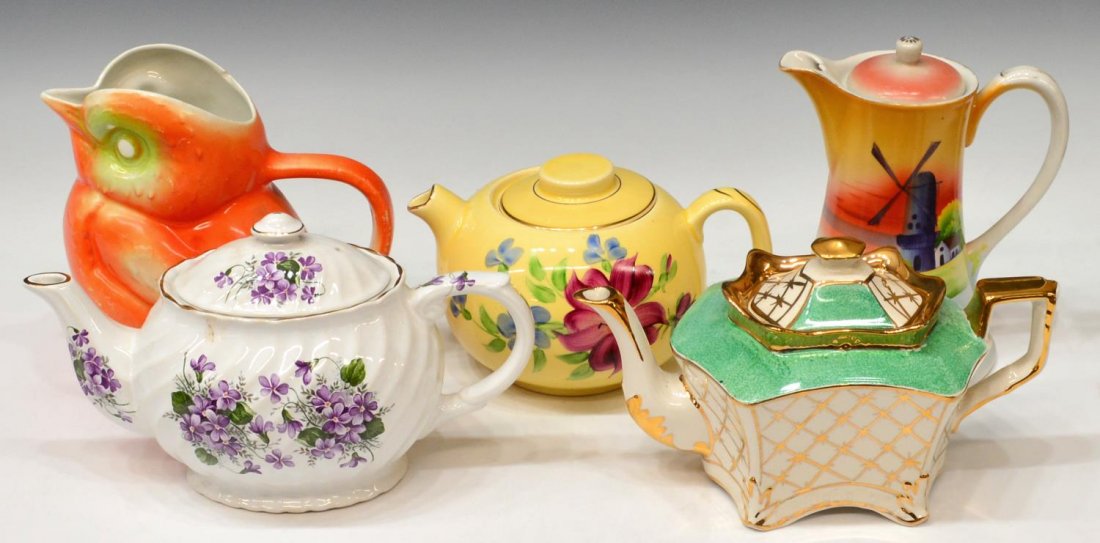 (5) COLLECTION ENGLISH & OTHER TEAPOTS & PITCHER (1 of 3)