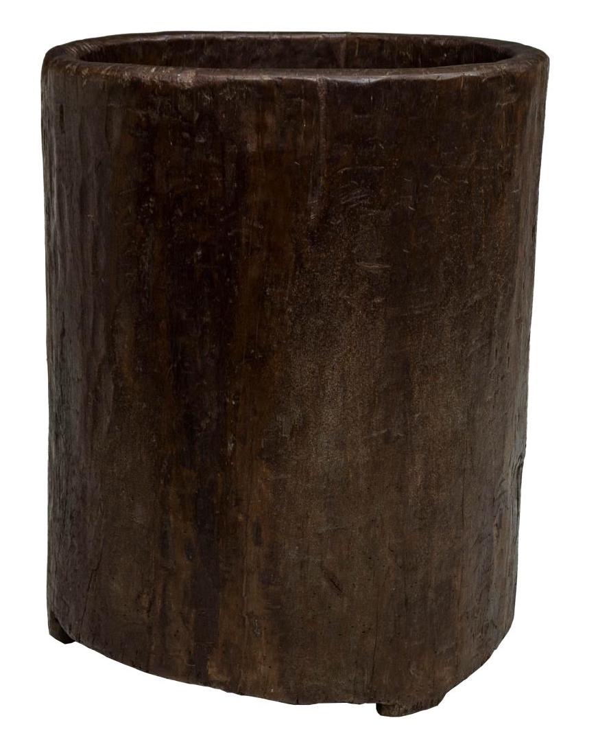 LARGE PRIMITIVE TRIBAL CARVED GRAIN CONTAINER (1 of 2)