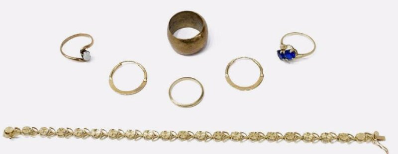 (7) ESTATE 14KT GOLD SCRAP JEWELRY GROUP & METAL RING (1 of 4)