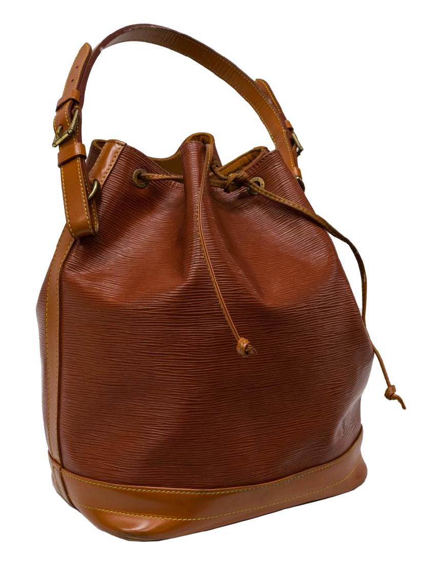 LOUIS VUITTON NOE GM BROWN EPI LEATHER BUCKET BAG: Louis Vuitton "Noe GM" drawstring bucket bag in brown Epi leather, having an adjustable shoulder strap, gold tone hardware, drawstring top opens to orange fabric lined interior with key tab, spotting,