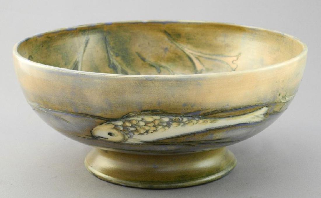 Moorcroft art pottery bowl with light flambe fish (1 of 5)