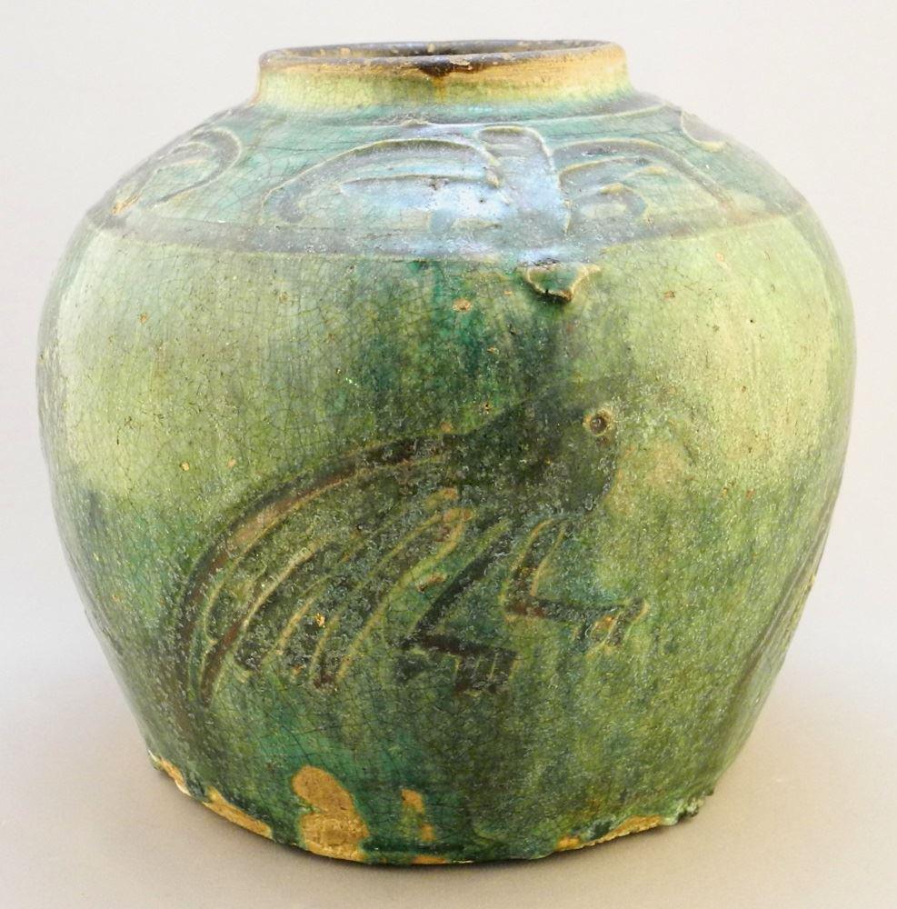 Ancient Han dynasty green crackle ware vase depicting (1 of 9)